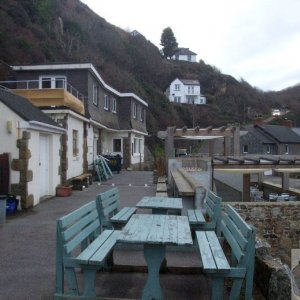 Closing down for the day - Lamorna Cove