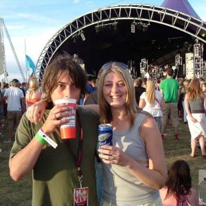23 - BETWEEN SETS - PAUL KNIGHT-MALCIAK AND SISTER