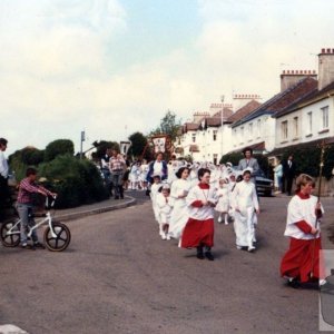 Altar Servers lead the way in the May procession