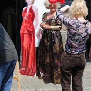 Marilyn Monroe and Germaine Greer photoshoot! - Mazey day, 26th June, 201