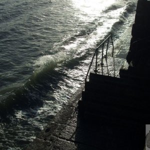 Waves lap the parapet below the Prom - 22/01/10