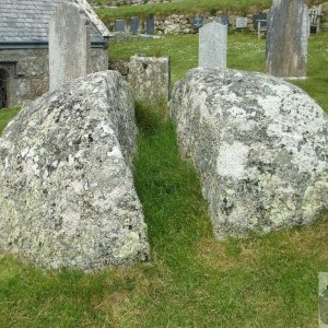 The St Levan Stone - near Porth Chapel - 17May10