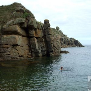 Castellate granite at Porthgwarra - 11Aug10