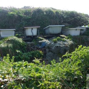 Fancy a bath on the clifftop en route for Clodgy Point?