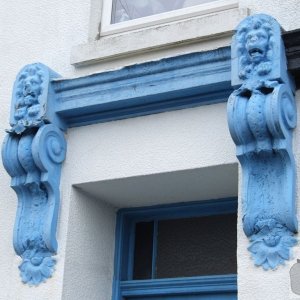 Albert Terrace lions