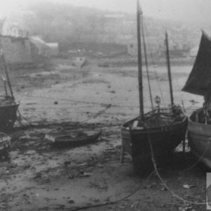 Newlyn - 1920s - Old Harbour