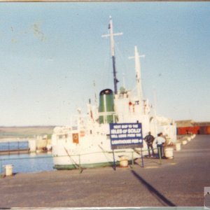 Penzance Harbour- looking towards the Lighthouse Pier