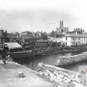 Building of the floating dock