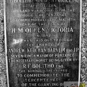 Bolitho Gardens Plaque