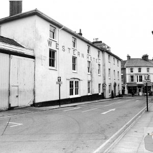 Western Hotel, Clarence Street