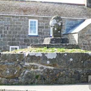 Roadside Cross 3