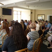 Auction of promises at the Lugger Hotel