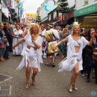 Mazey Day dancers