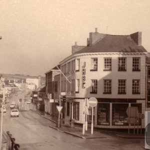 J H Bennetts