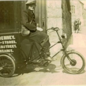 Lower Queen street 1930s