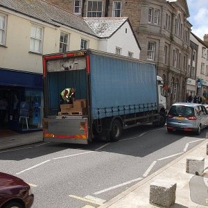 Unload on the crossing