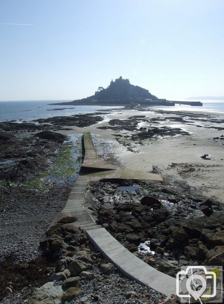 A Pier to The Mount