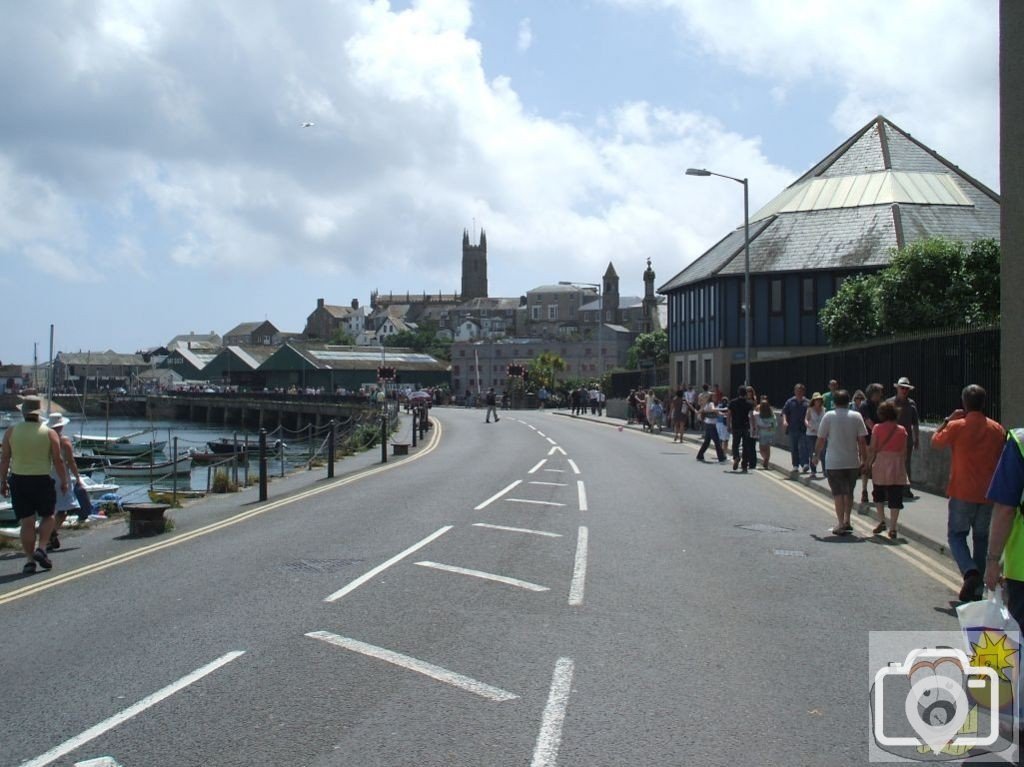 Afternoon on the harbour front