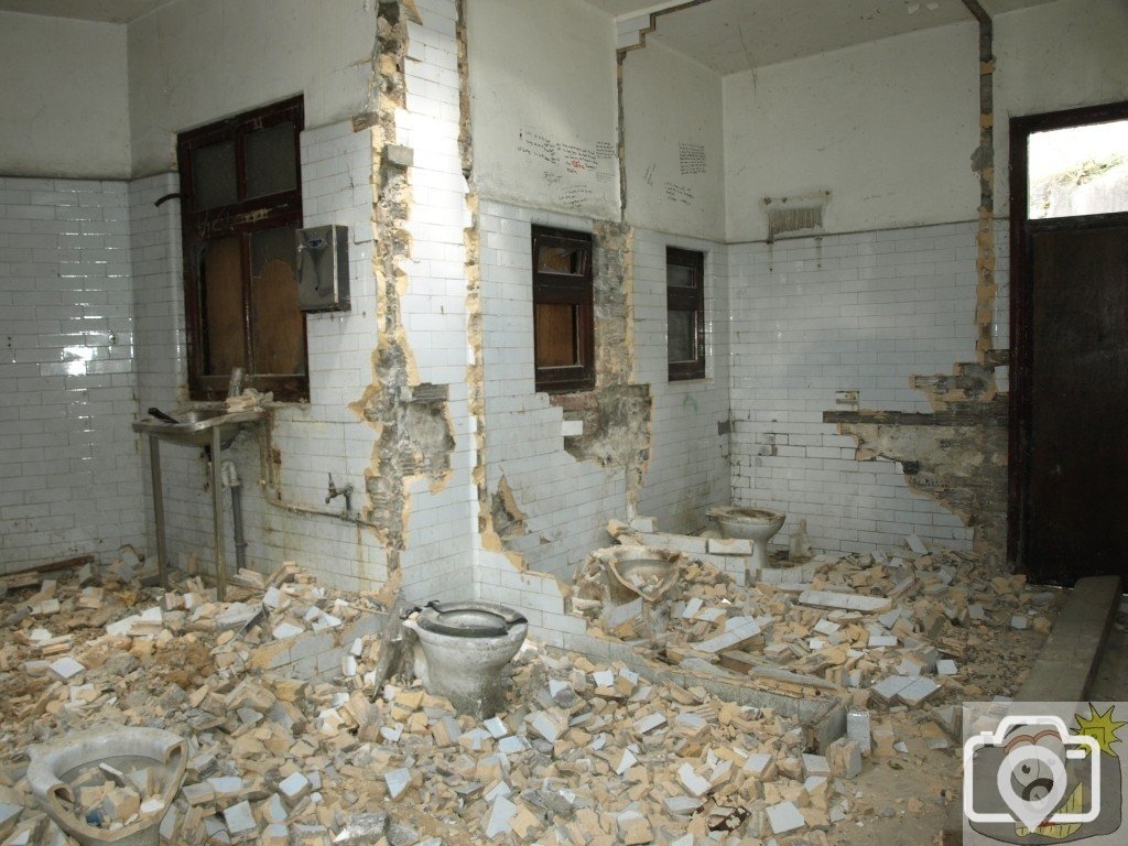 Albert Street Toilets