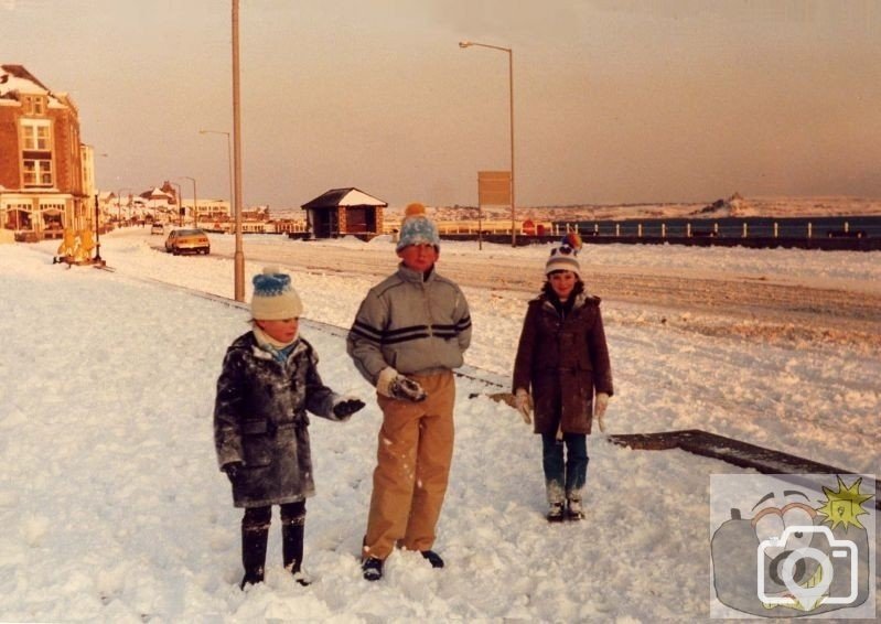 An extremely cold Promenade!