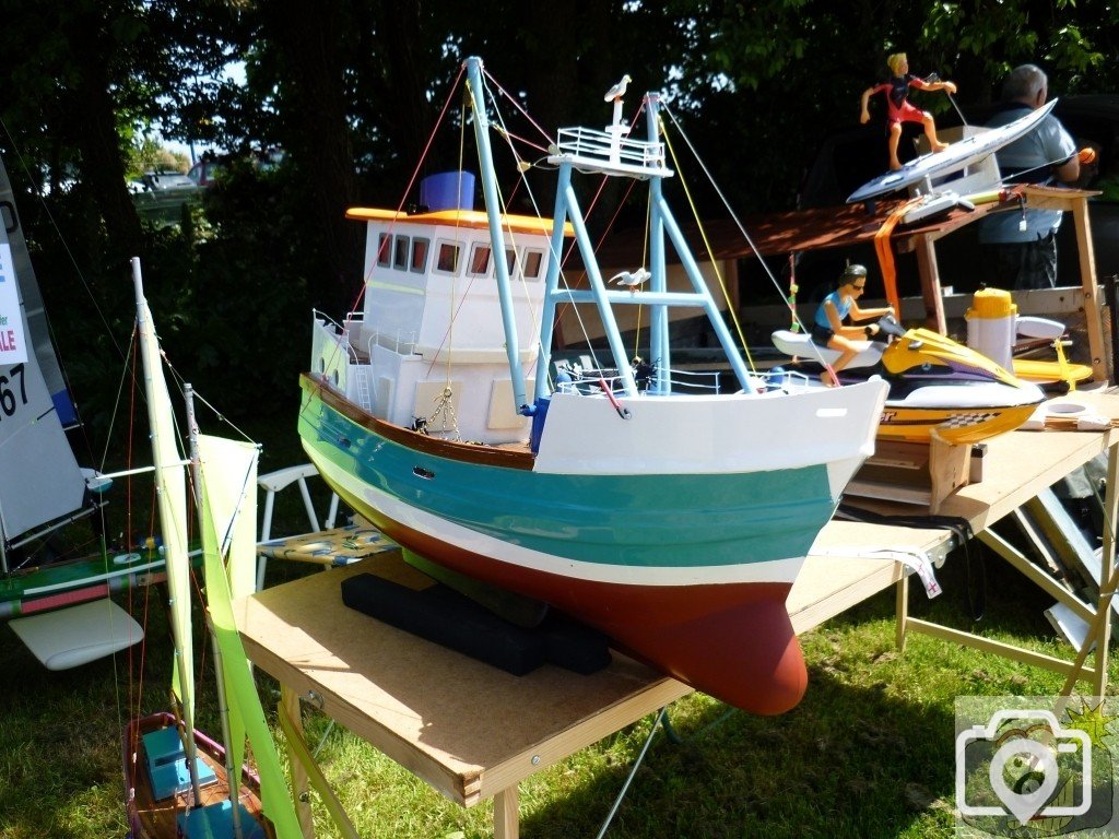 Boat displays on the Wherrytown boating pool