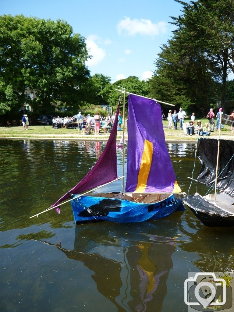 Boat displays on the Wherrytown boating pool