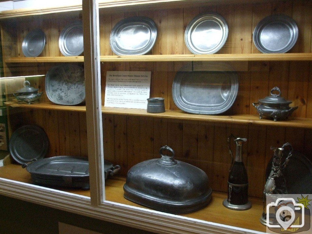 Botallack Count House dinner service made of tin!