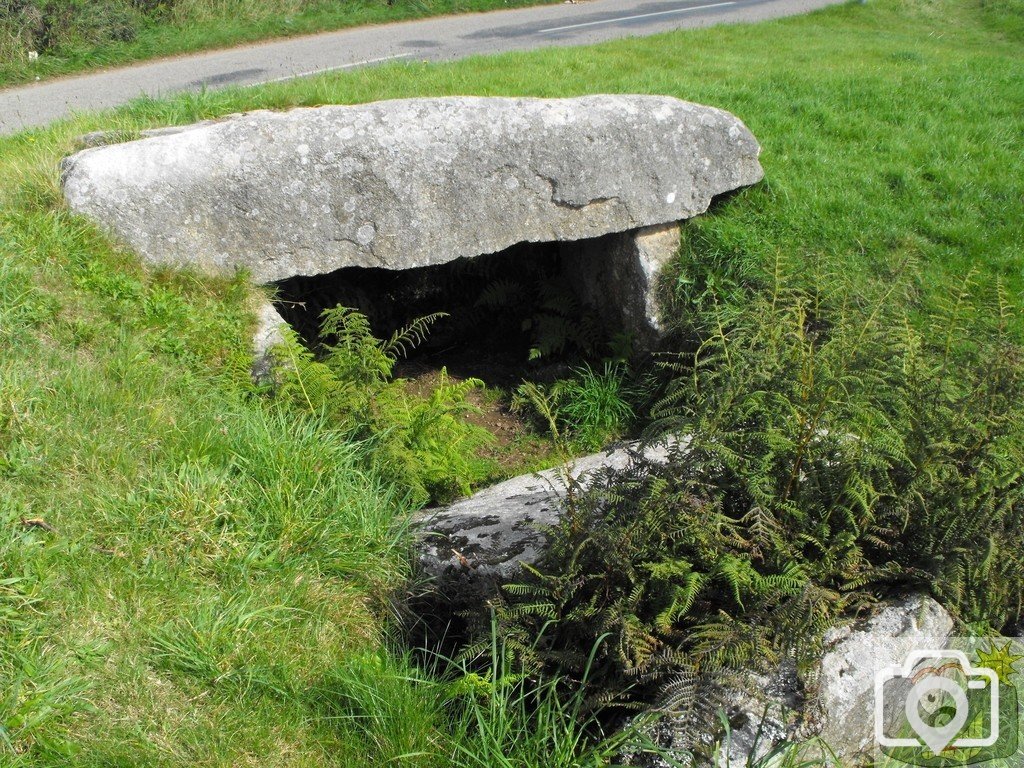 burial_chamber_merry_maidens