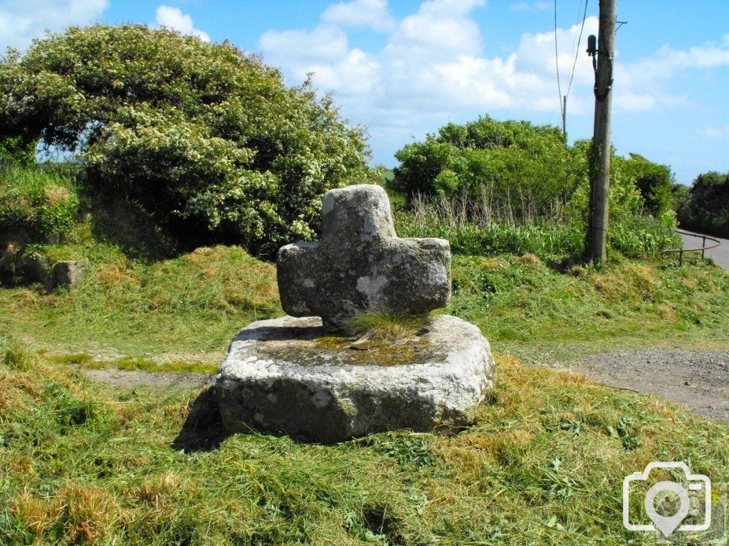Chyoone Cross