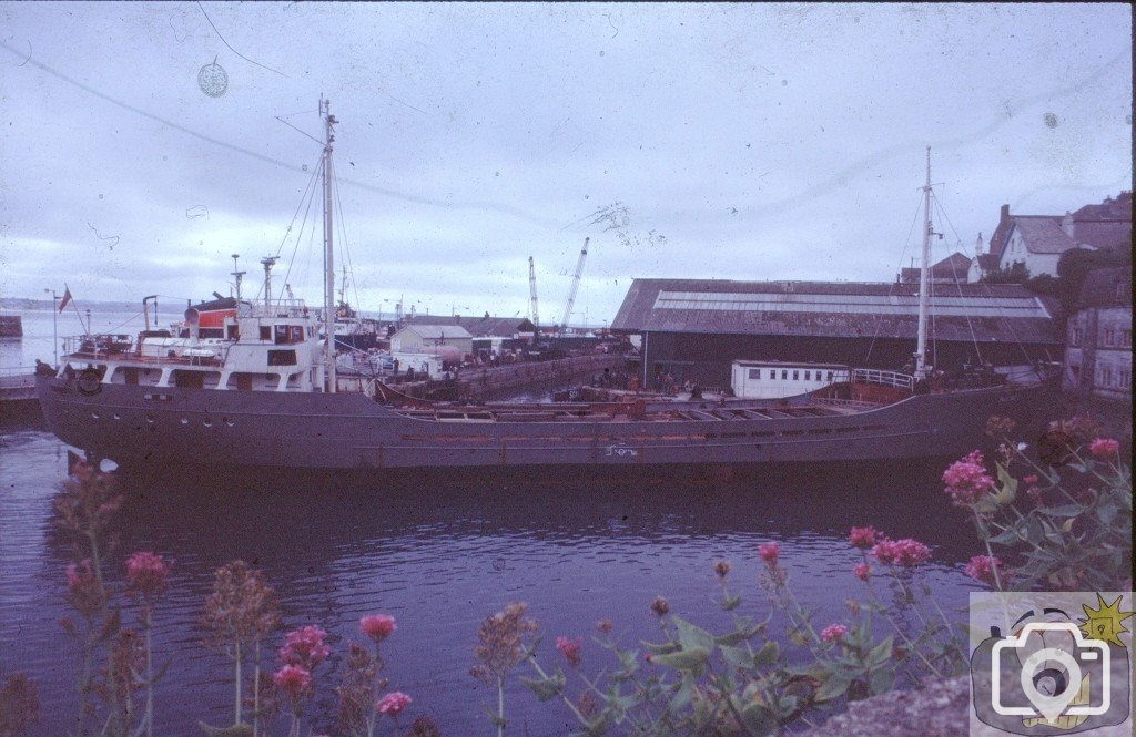 Docking of Pauline-S 8