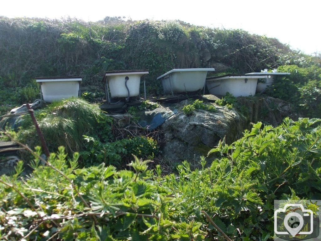 Fancy a bath on the clifftop en route for Clodgy Point?