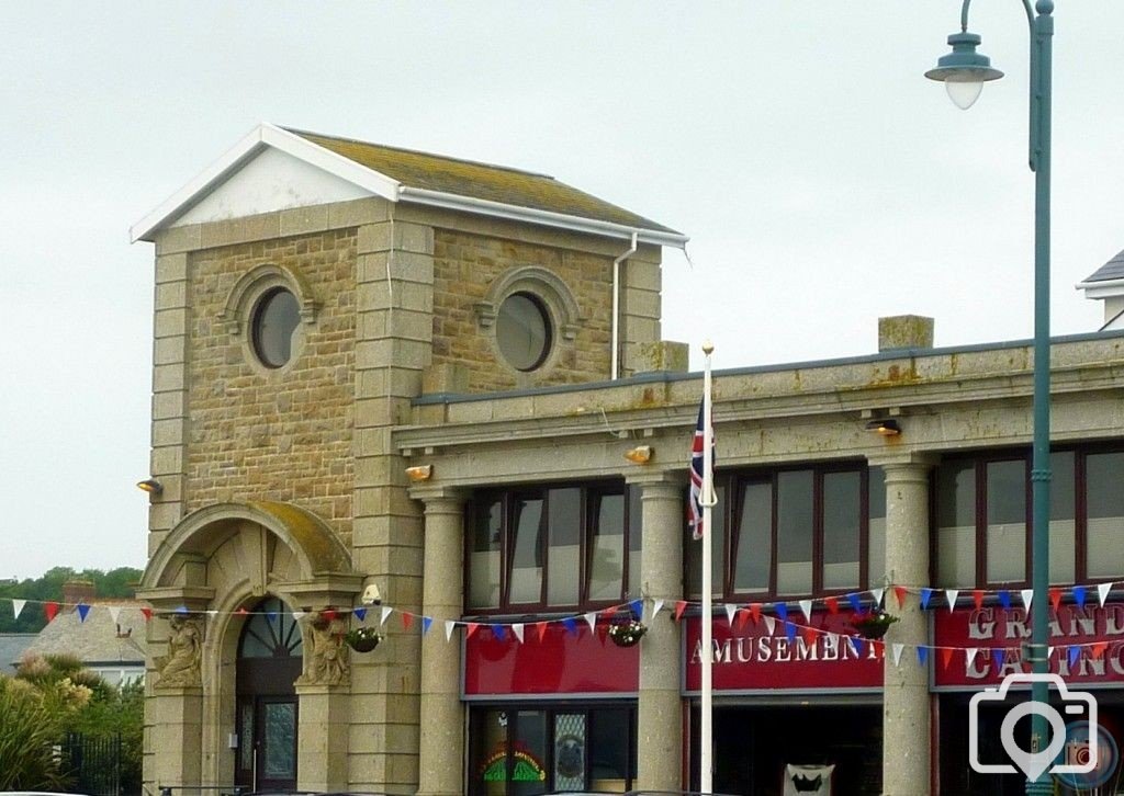 Flags on the Arcade