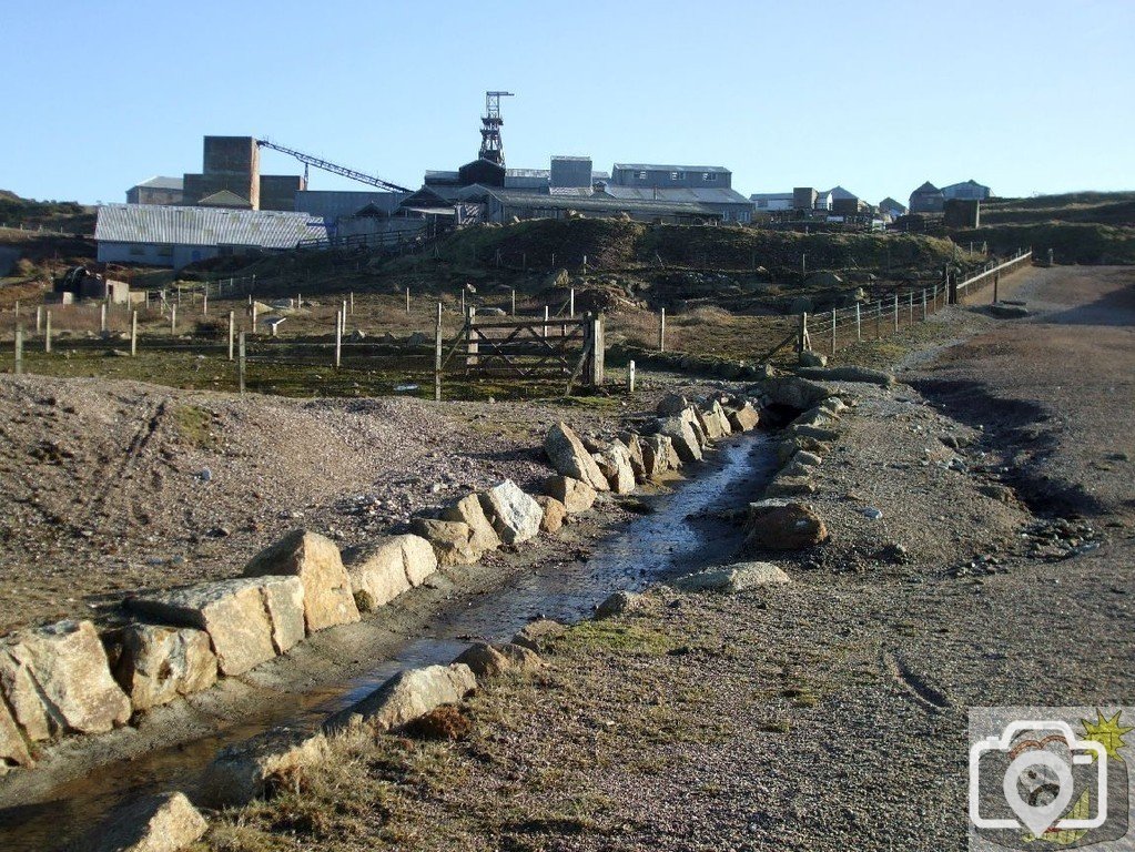 General view of the Geevor complex - 20/01/10