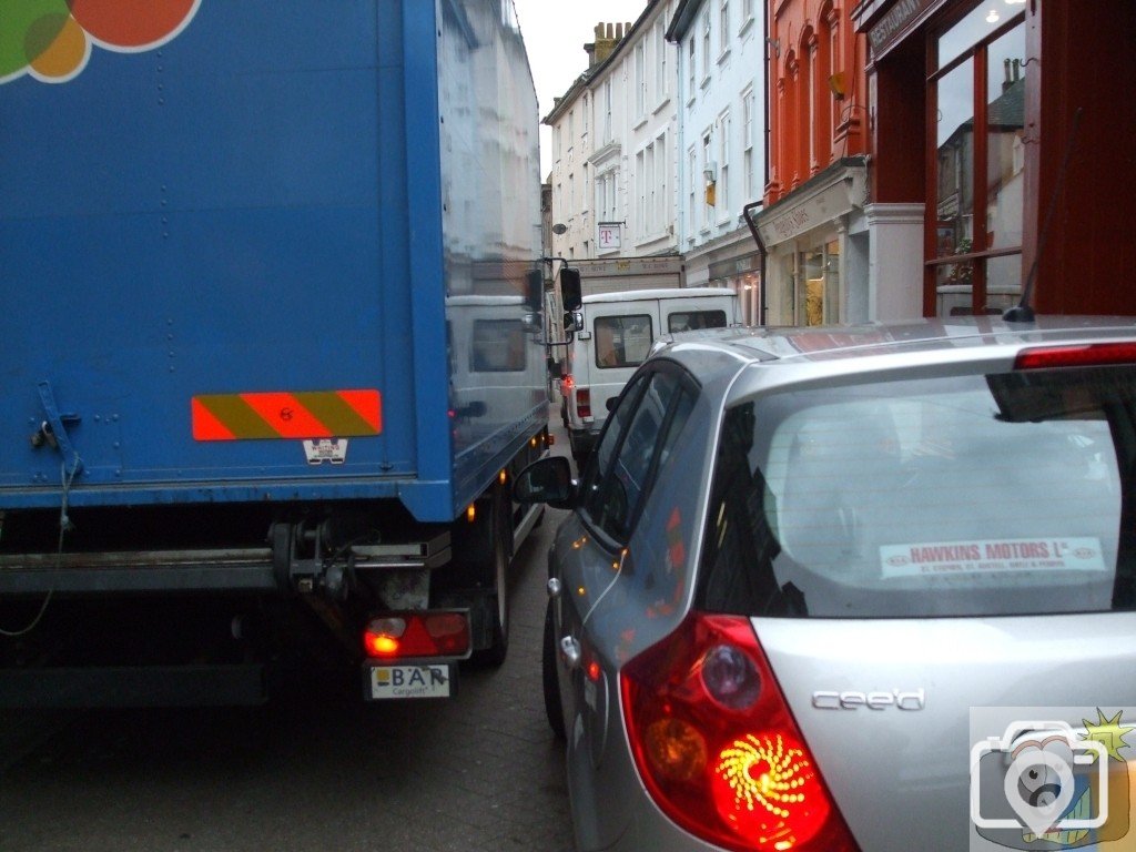 Gridlock in Causewayhead again