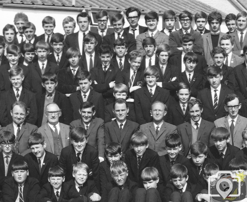 HDGS Whole School Photo 1968 - missing section 6a