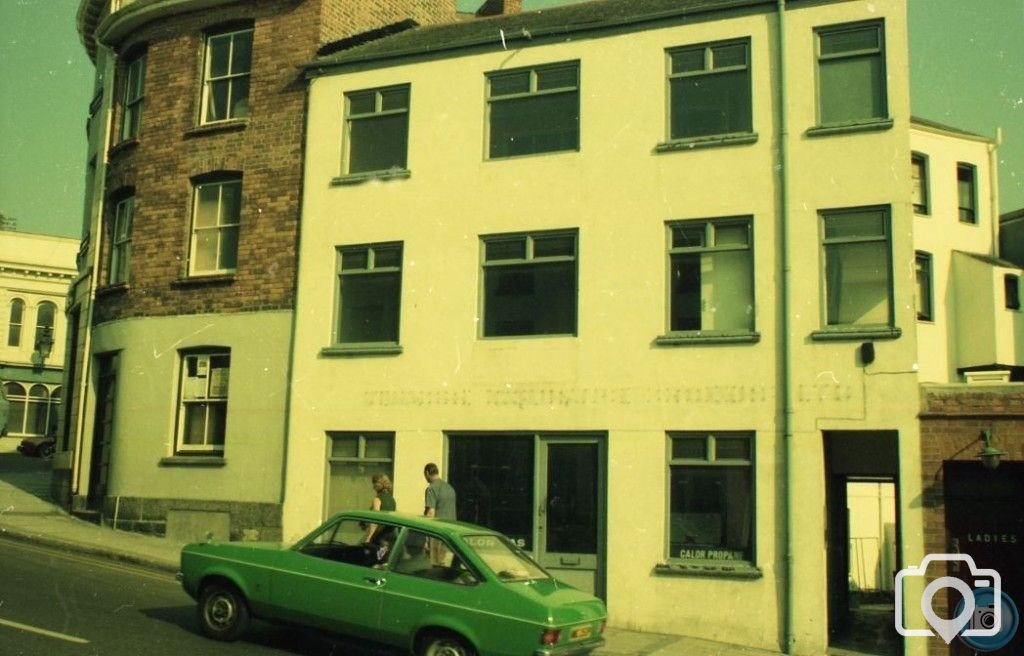 J H Bennetts