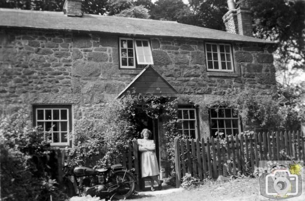 Laundry cottage, Trengwainton - about 1947