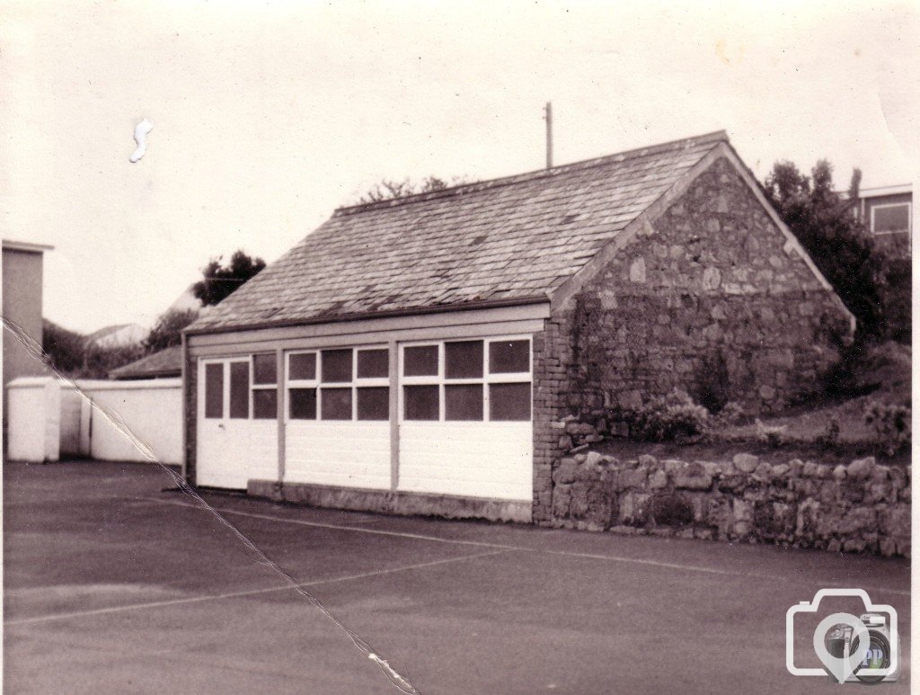 Lescudjack School Boat shed