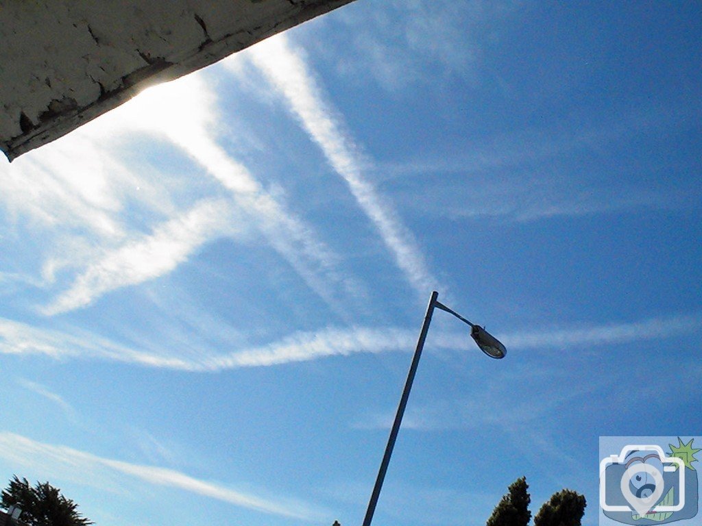 Long Rock Chemtrails 21/05/10