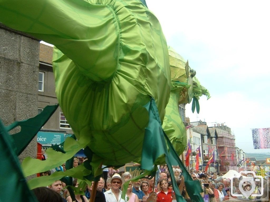 Market Jew St. - behind the dragon's head