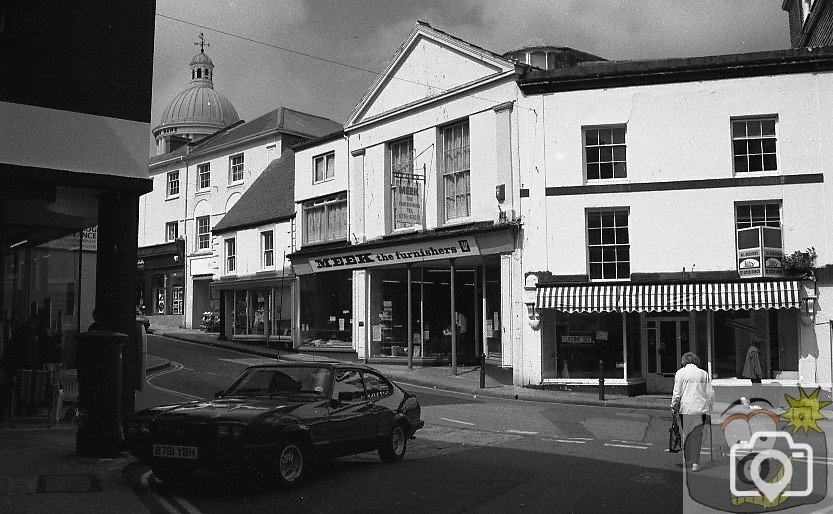 Meeks the Furnishers, Market Place