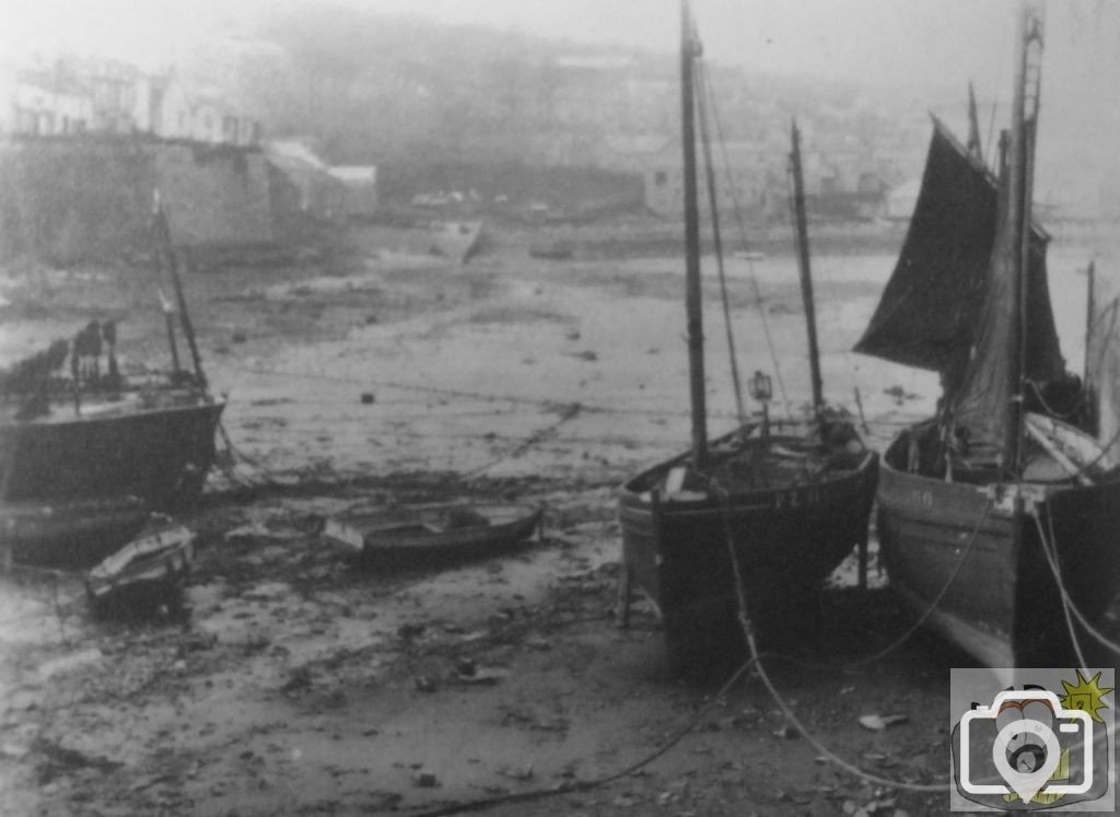 Newlyn - 1920s - Old Harbour