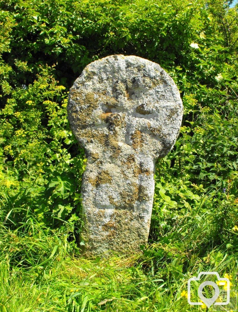 Nun Careg Cross.