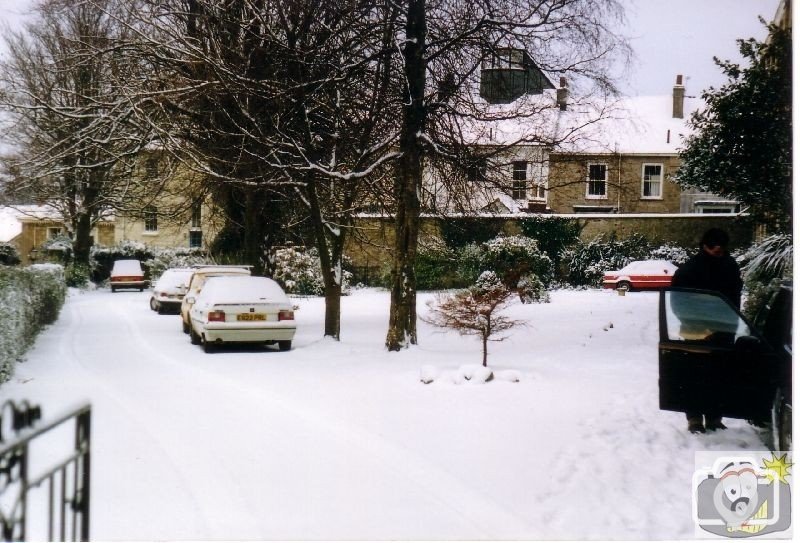 Parade under snow