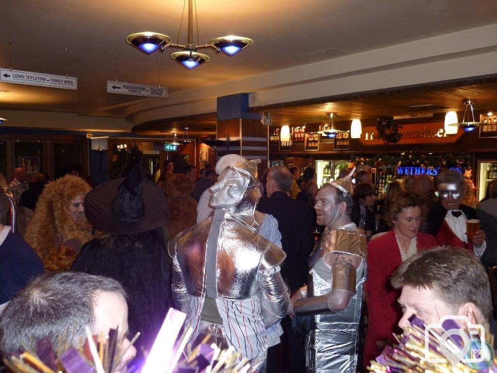 Spoons New Years Eve 2010