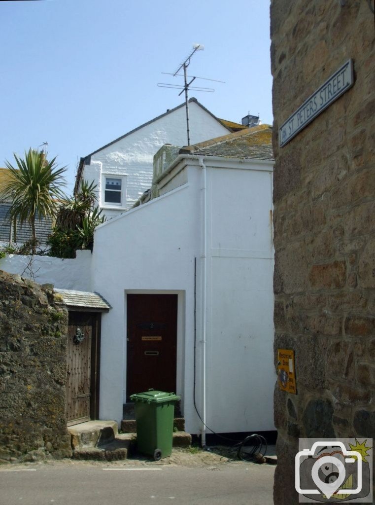 St Ives - dedicated to 'Penzance Maid' in memory of her mystery pic