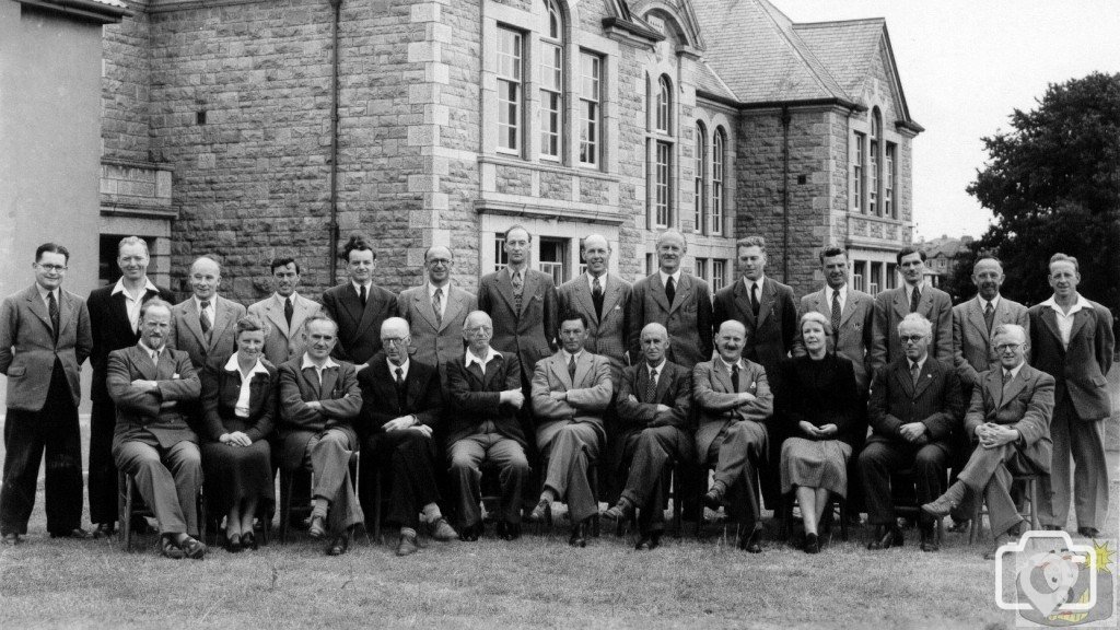 Staff 1952