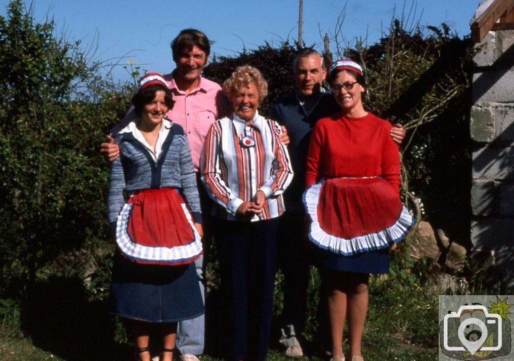 Staff, Carnwether's G.Hse, Pelistry, St Mary's, Scilly