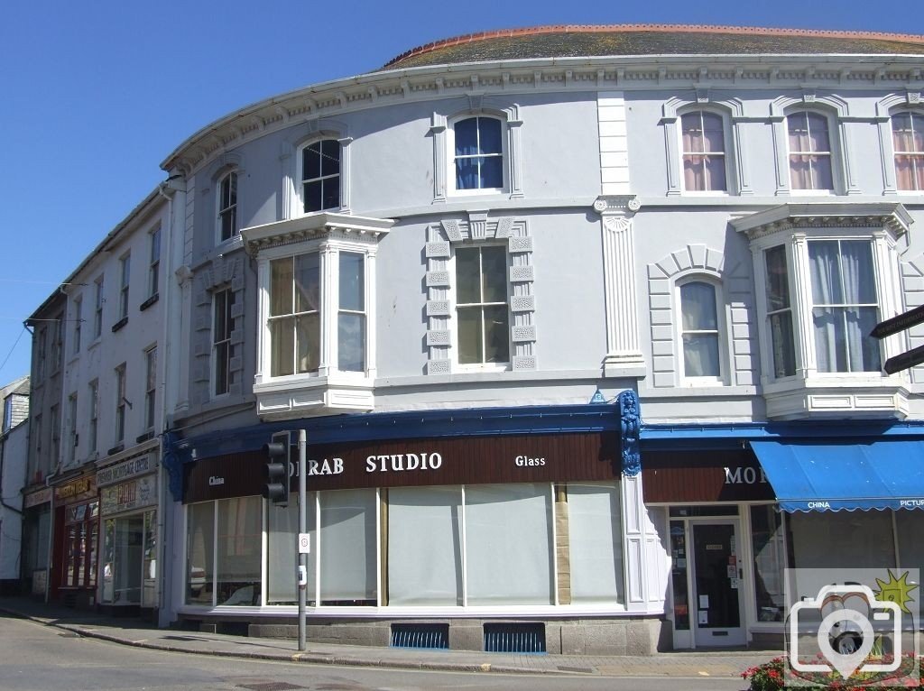 Stewart's Buildings.