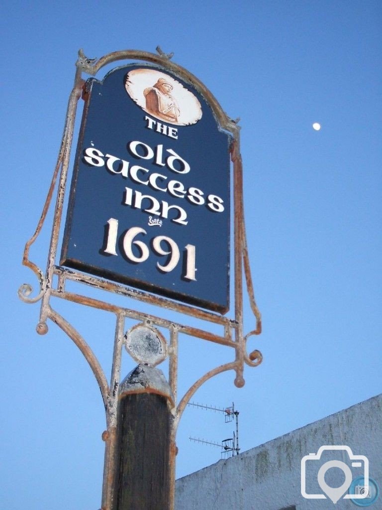 The Old Success Inn sign - 15Apr08
